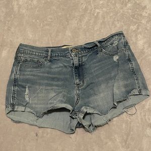 Hollister High Rise (High waisted) Short Shorts, Medium Wash, 2 inch inseam
